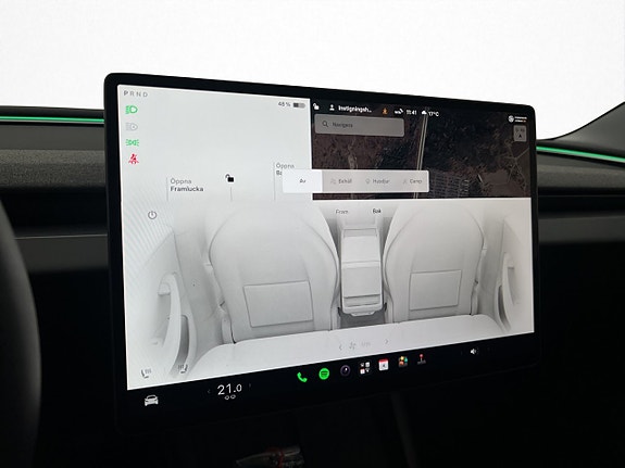 Tesla Model 3 19 of 30