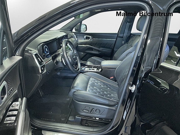 Kia Sorento 13 of 26