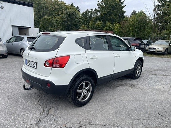 Nissan Qashqai 4 of 8