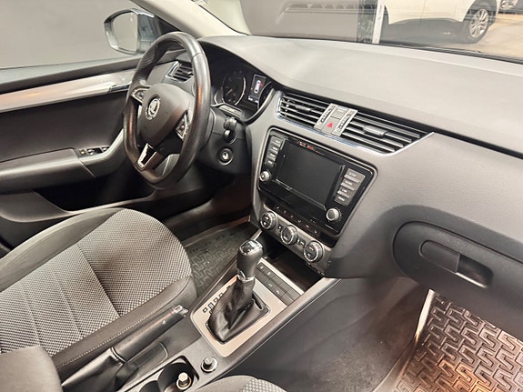 Skoda Octavia 8 of 9