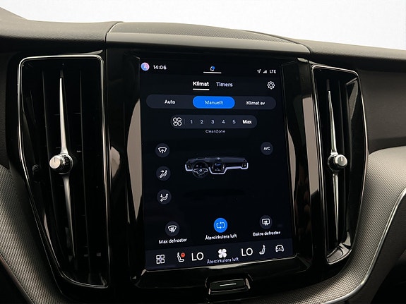 Volvo XC60 22 of 30