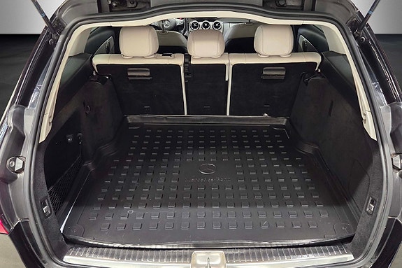 Mercedes-Benz C220 d 13 of 21