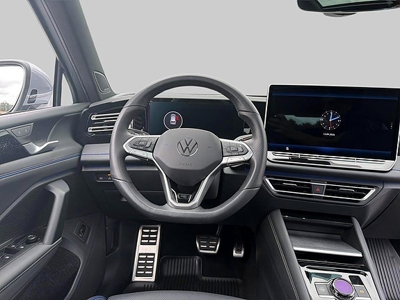 Volkswagen Tiguan 9 of 25