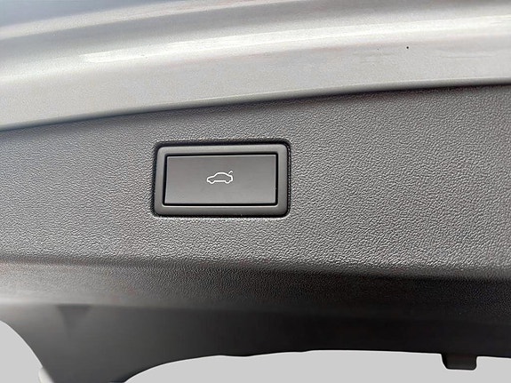 Volkswagen Tiguan 11 of 25
