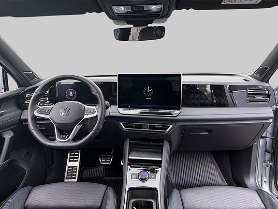 Volkswagen Tiguan 8 of 25
