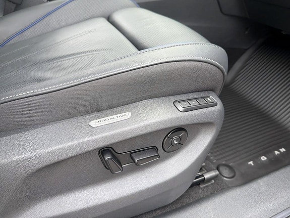 Volkswagen Tiguan 13 of 25