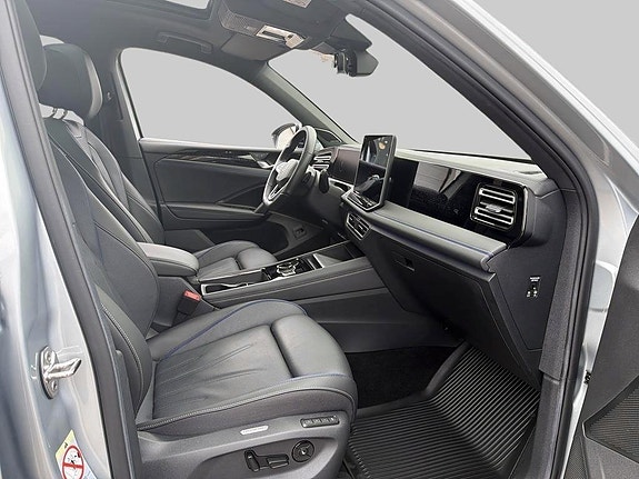 Volkswagen Tiguan 6 of 25