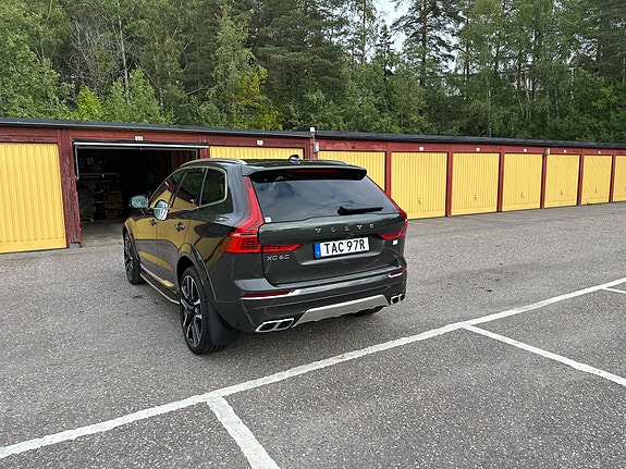 Volvo XC60 3 of 24