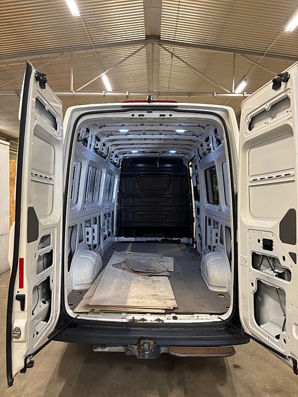 Volkswagen Crafter 35 3 of 13