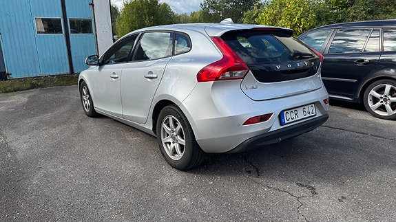 Volvo V40 5 of 7