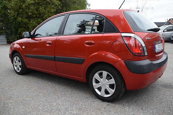 Kia Rio 6 of 20