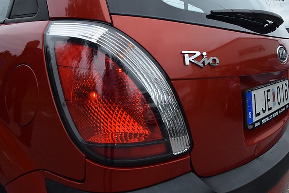 Kia Rio 17 of 20
