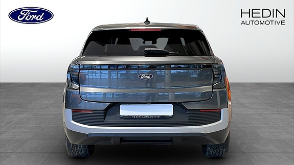 Ford Explorer 7 of 9