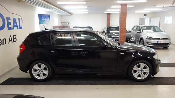 BMW 118d 5 of 13