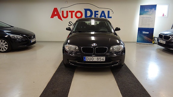 BMW 118d 2 of 13
