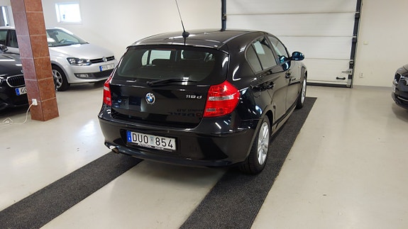 BMW 118d 8 of 13