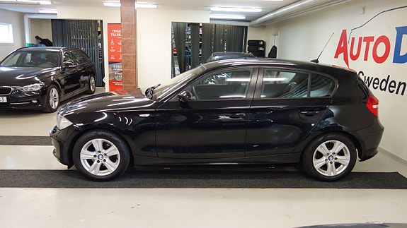 BMW 118d 4 of 13