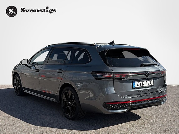 Volkswagen Passat 3 of 17