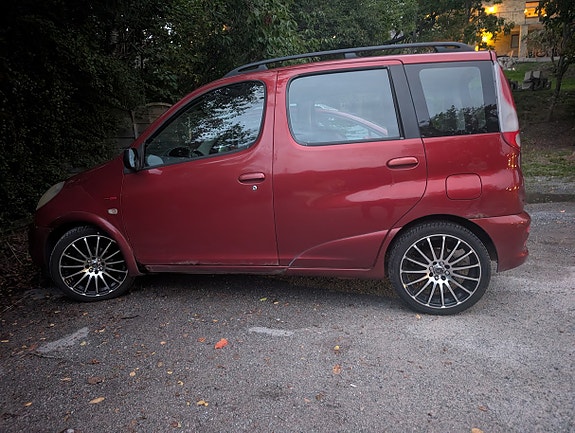 Toyota Yaris Verso 11 of 11
