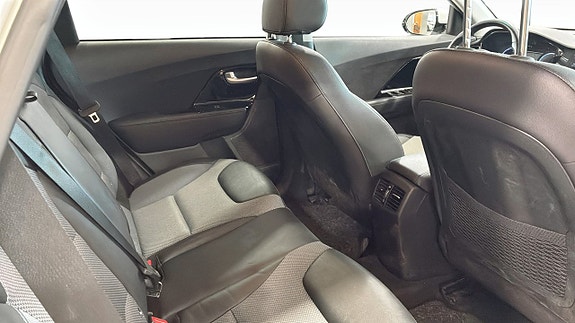 Kia e-Niro 5 of 9