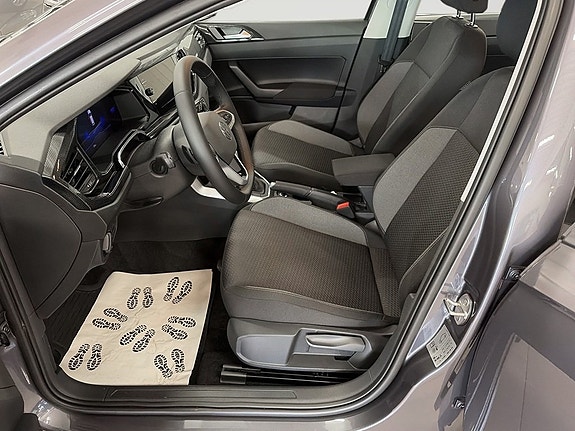 Volkswagen Polo 7 of 12