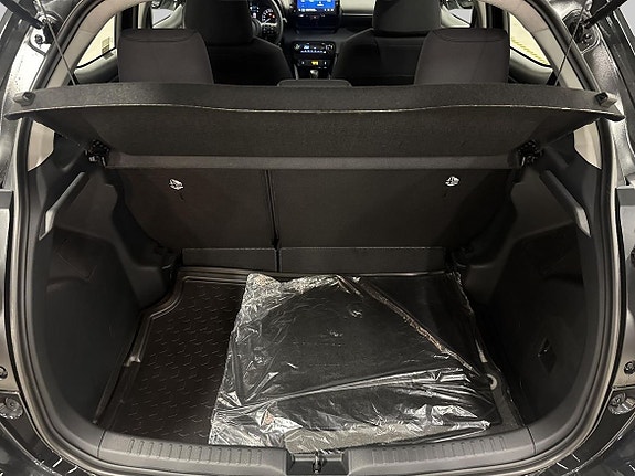 Toyota Yaris 12 of 21