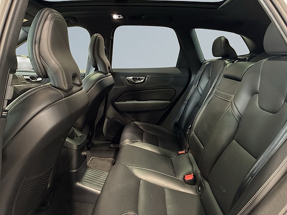 Volvo XC60 13 of 24