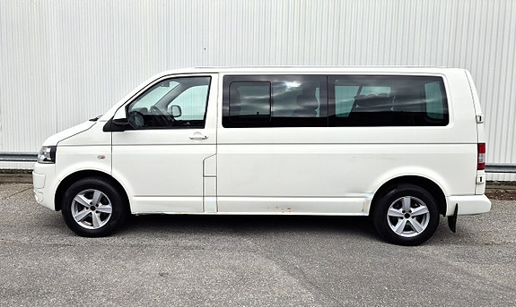 Volkswagen Caravelle 6 of 22