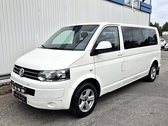 Volkswagen Caravelle 2 of 22