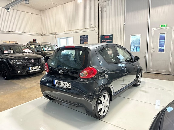 Toyota Aygo 6 of 11