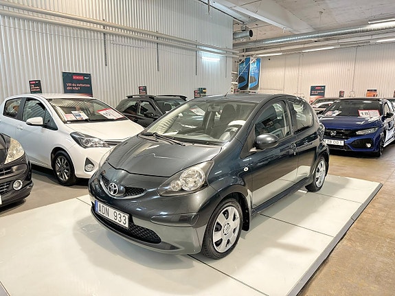 Toyota Aygo 4 of 11