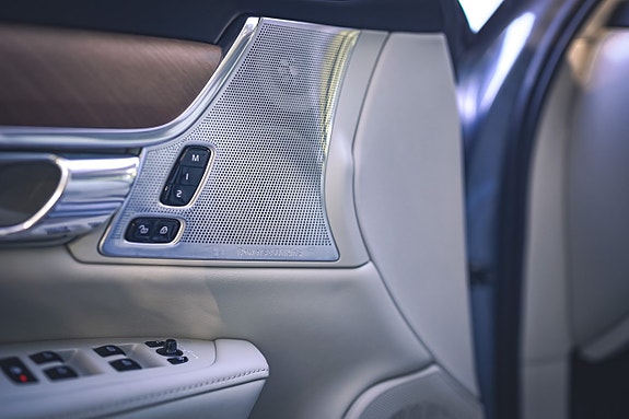 Volvo S90 16 of 30