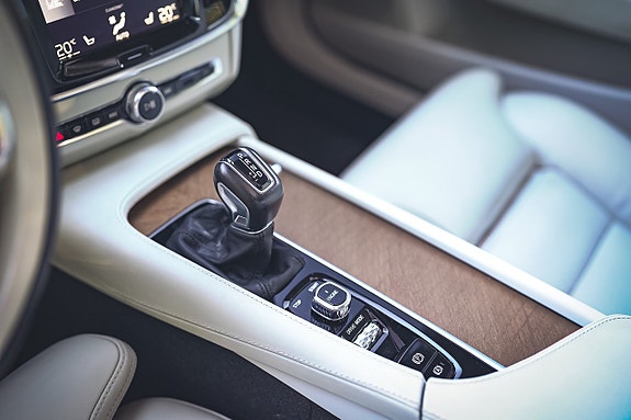 Volvo S90 19 of 30