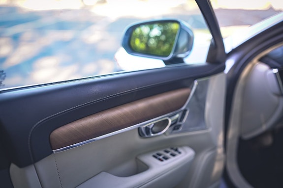 Volvo S90 15 of 30