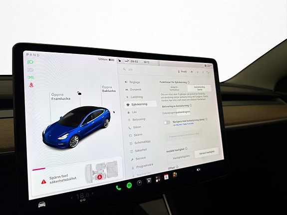 Tesla Model 3 16 of 30