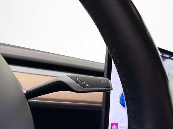 Tesla Model 3 30 of 30