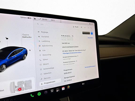 Tesla Model 3 19 of 30