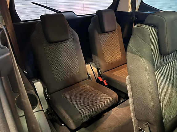 Peugeot 5008 18 of 19