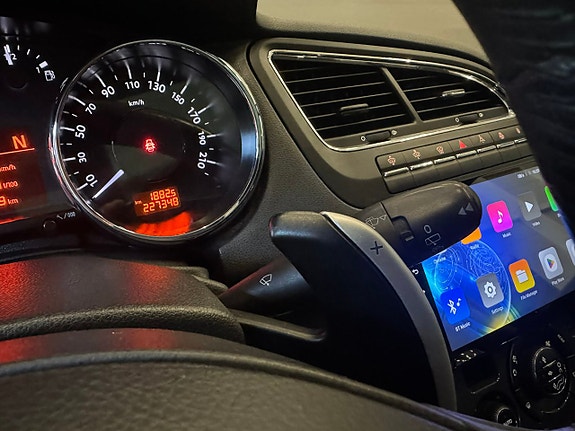 Peugeot 5008 15 of 19