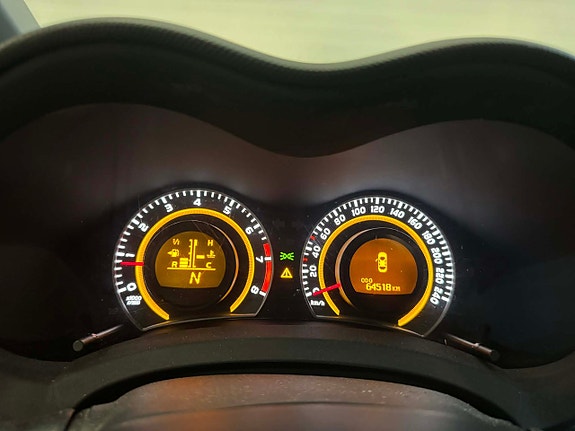 Toyota Auris 11 of 14