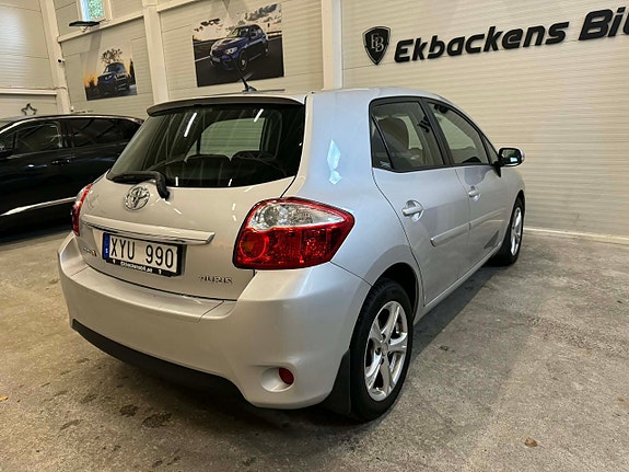 Toyota Auris 4 of 14