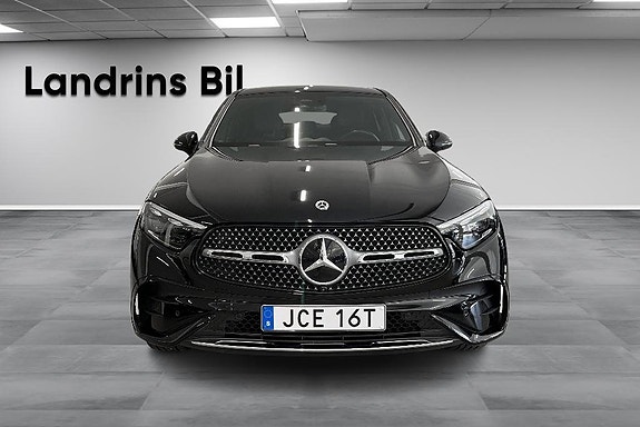 Mercedes-Benz GLC220 d 2 of 14