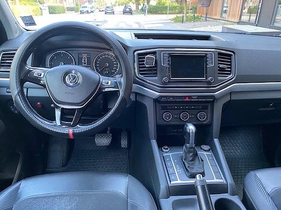 Volkswagen Amarok 14 of 17