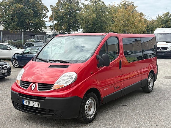 Renault Trafic 2 of 8