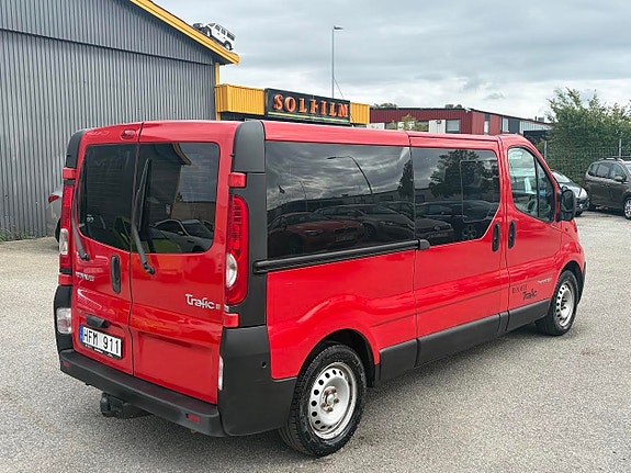 Renault Trafic 6 of 8