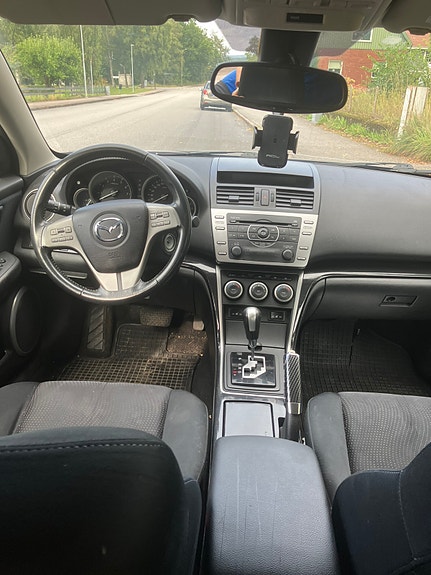 Mazda 6 2 of 8