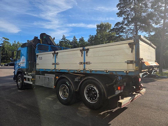 VOLVO FMX 6X2 TIPP&KRAN 6 of 9