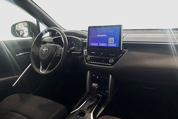 Toyota Corolla Cross 7 of 11