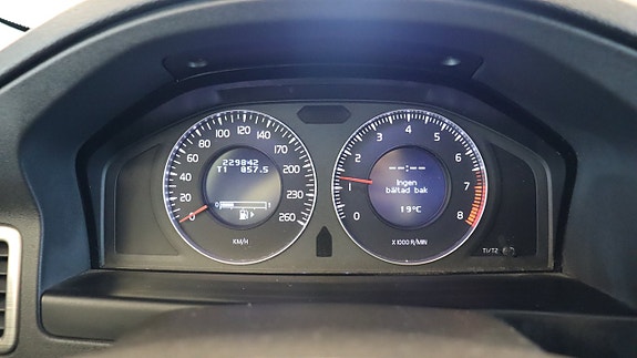 Volvo V70 14 of 16