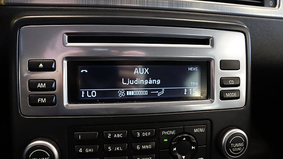 Volvo V70 16 of 16